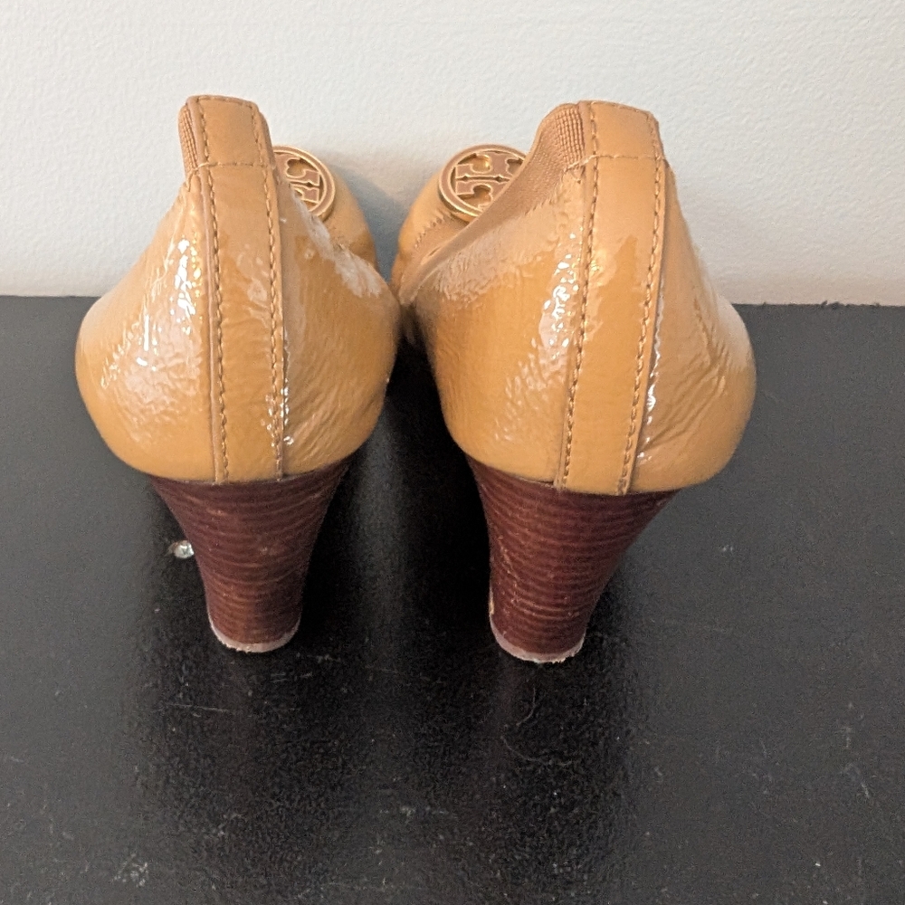 Tory Burch Shoes Caroline Patent Leather Wedge Pumps - Picture 5 of 8